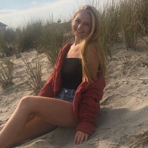 Meet your Posher, Amanda